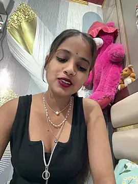 Snapshot of samayra1144 chatting on April 4, 9:07 am samayra1144 online show from April 4, 9:07 am