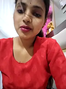 Snapshot of samayra1144 chatting on April 7, 10:26 am samayra1144 online show from April 7, 10:26 am
