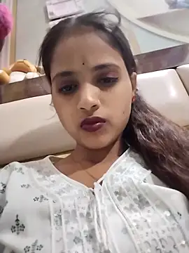 Snapshot of samayra1144 chatting on April 12, 8:14 pm samayra1144 online show from April 12, 8:14 pm