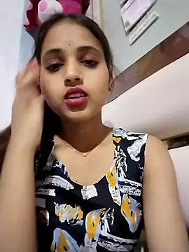 Snapshot of samayra1144 chatting on April 14, 12:00 pm samayra1144 online show from April 14, 12:00 pm