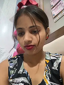 Snapshot of samayra1144 chatting on May 18, 8:53 am samayra1144 online show from May 18, 8:53 am