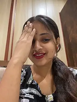 Snapshot of samayra1144 chatting on May 24, 7:46 am samayra1144 online show from May 24, 7:46 am