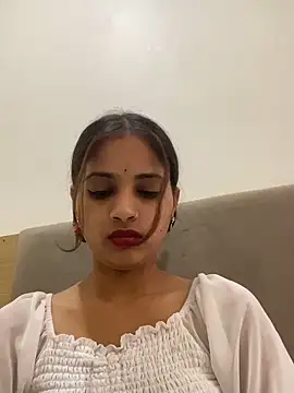 Snapshot of samayra1144 chatting on May 30, 8:33 am samayra1144 online show from May 30, 8:33 am