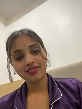 Snapshot of samayra1144 chatting on May 30, 8:39 pm samayra1144 online show from May 30, 8:39 pm