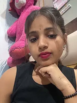 Snapshot of samayra1144 chatting on June 1, 7:04 pm samayra1144 online show from June 1, 7:04 pm