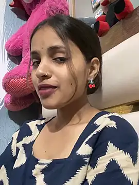 Snapshot of samayra1144 chatting on June 4, 10:21 am samayra1144 online show from June 4, 10:21 am