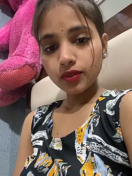 Snapshot of samayra1144 chatting on June 19, 3:55 am samayra1144 online show from June 19, 3:55 am