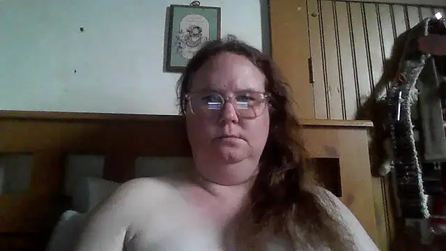 naughty queen1 online show from February 19, 10:28 pm