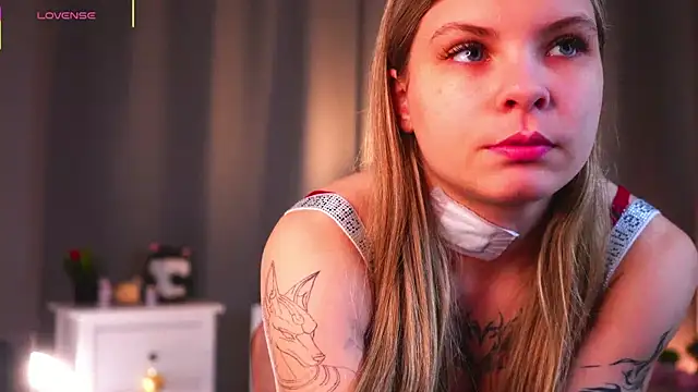 ZofiaPantano online show from April 9, 3:28 pm