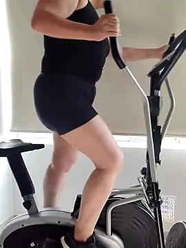 Snapshot of KamiSspencer chatting on March 5, 1:29 pm KamiSspencer online show from March 5, 1:29 pm