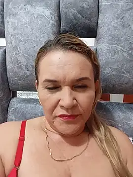 charlotte milf30 online show from May 19, 2:01 pm