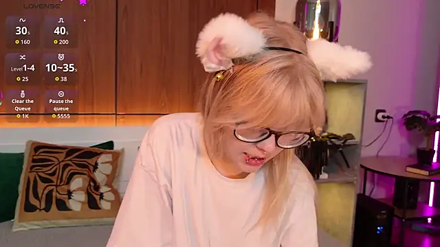 MoliQin online show from May 5, 7:38 am