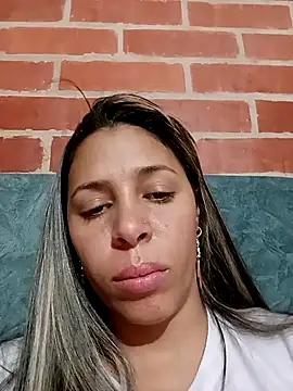 kiki milu online show from May 1, 10:58 pm
