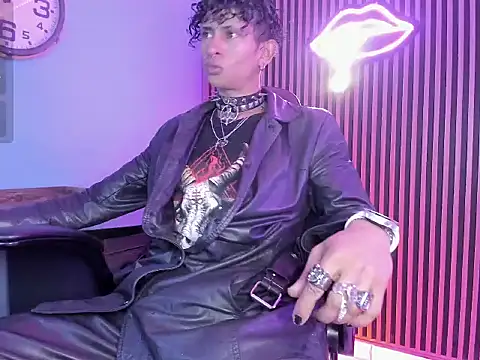 Maximoking26 online show from March 5, 4:19 am