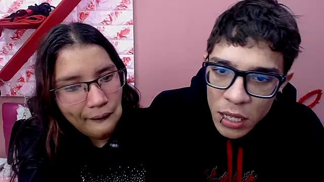 Snapshot of spiritedcouplewet chatting on March 30, 12:39 pm spiritedcouplewet online show from March 30, 12:39 pm