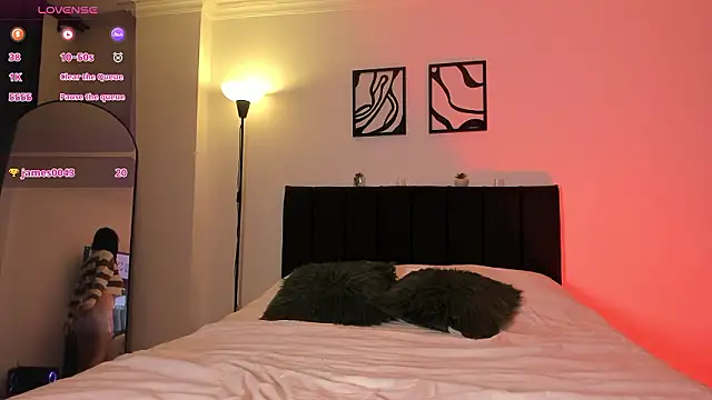 Snapshot of maite_evanss chatting on March 21, 3:11 am maite evanss online show from March 21, 3:11 am