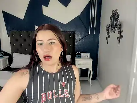 sara gray   online show from February 21, 7:26 pm