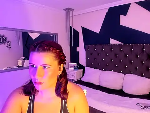 sara gray   online show from March 3, 5:30 pm