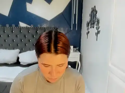 sara gray   online show from March 24, 5:07 pm