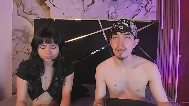 Couple In Heat online show from May 7, 8:36 pm