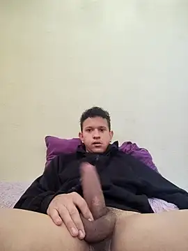 HOTCANINO online show from April 3, 4:49 pm