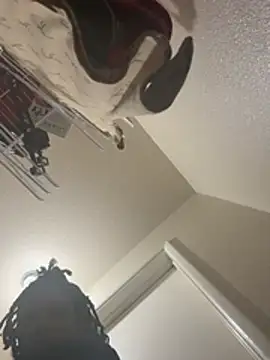 Snapshot of ShortcakeMochaa chatting on March 10, 11:15 am ShortcakeMochaa online show from March 10, 11:15 am