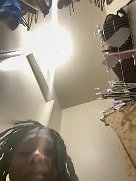 Snapshot of ShortcakeMochaa chatting on March 11, 10:32 am ShortcakeMochaa online show from March 11, 10:32 am