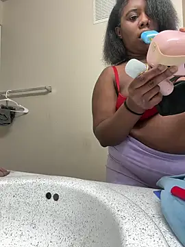 Snapshot of ShortcakeMochaa chatting on March 25, 11:49 am ShortcakeMochaa online show from March 25, 11:49 am