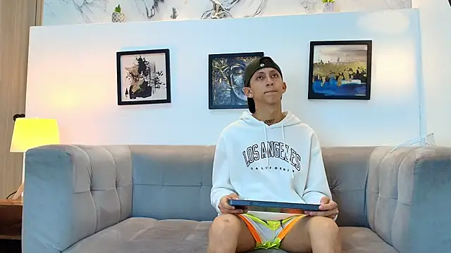 BOYS PLAY online show from May 14, 1:12 am