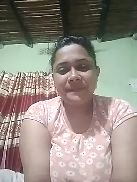 Snapshot of x-_10 chatting on February 15, 5:09 pm x- 10 online show from February 15, 5:09 pm