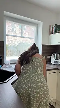 Dance Lady online show from April 18, 11:47 am