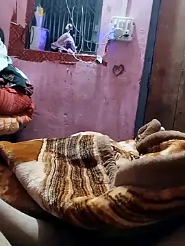 Snapshot of harryxxx82 chatting on February 16, 6:04 pm harryxxx82 online show from February 16, 6:04 pm