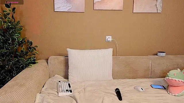 Snapshot of icesteam chatting on March 7, 4:20 am icesteam online show from March 7, 4:20 am