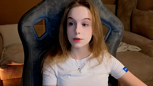 Snapshot of icesteam chatting on March 28, 6:07 pm icesteam online show from March 28, 6:07 pm