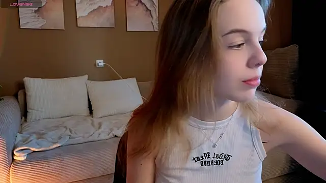 Snapshot of icesteam chatting on April 5, 2:14 pm icesteam online show from April 5, 2:14 pm