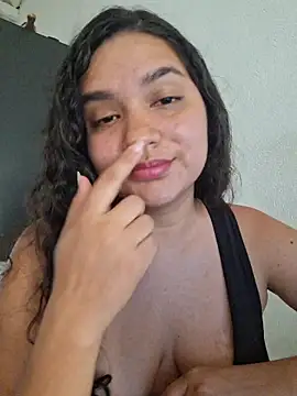 Snapshot of sweetgirl_blers chatting on February 16, 3:08 pm sweetgirl blers online show from February 16, 3:08 pm