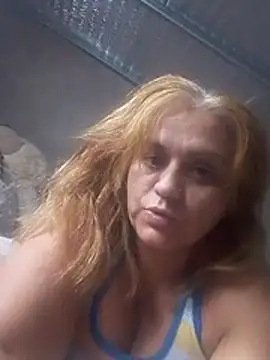 Snapshot of Ruth42 chatting on February 15, 4:36 pm Ruth42 online show from February 15, 4:36 pm