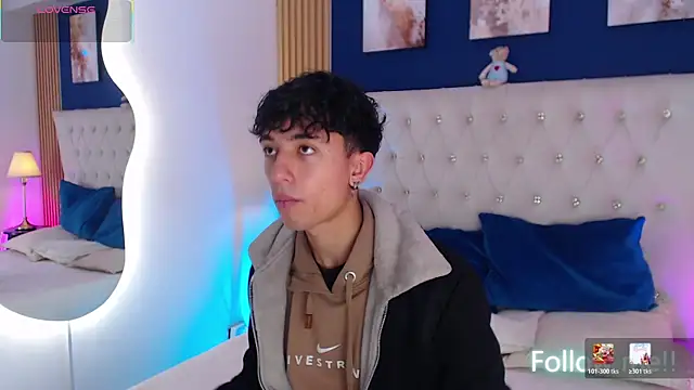 Aiden Rivers  online show from April 24, 12:51 pm