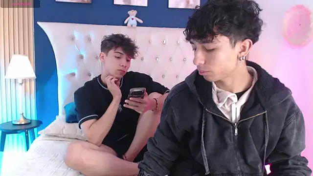 Aiden Rivers  online show from May 6, 12:54 pm