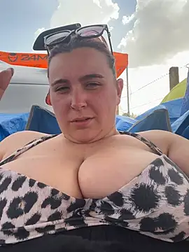 Sandragll online show from June 20, 5:27 pm
