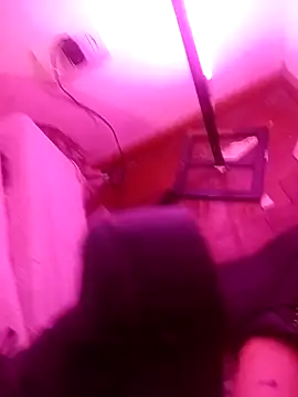 Snapshot of celeste7777 chatting on February 16, 12:18 am celeste7777 online show from February 16, 12:18 am