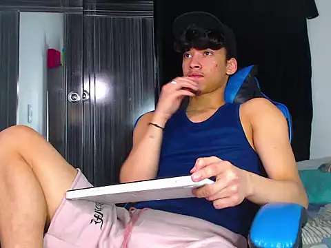 Lyam Russo online show from February 24, 7:34 pm