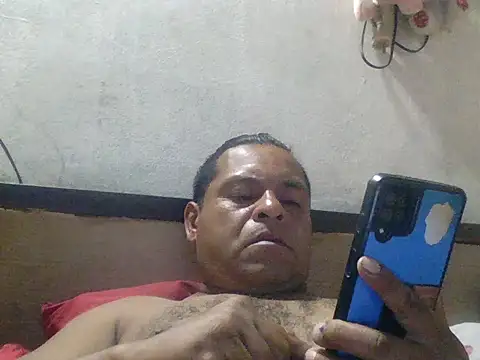 Snapshot of DesexedCooler chatting on February 16, 9:22 pm DesexedCooler online show from February 16, 9:22 pm