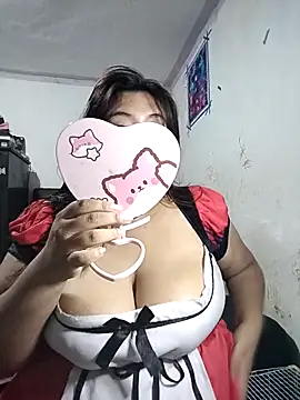 Snapshot of michu_kotomi chatting on April 20, 7:55 am michu kotomi online show from April 20, 7:55 am