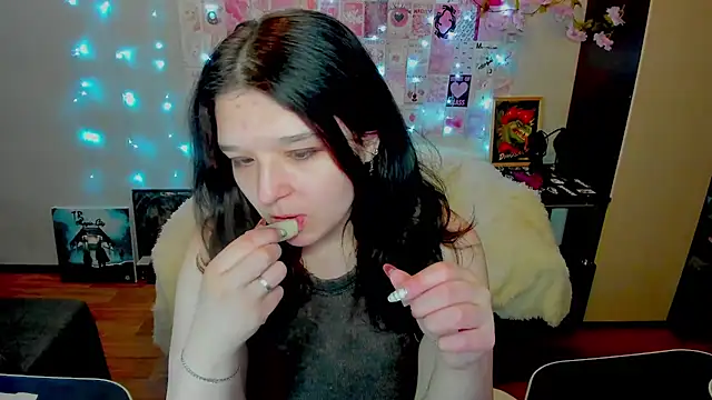 Kate Acid online show from May 10, 11:32 pm