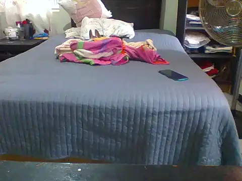 Snapshot of BeetledStoop chatting on March 8, 7:28 pm BeetledStoop online show from March 8, 7:28 pm