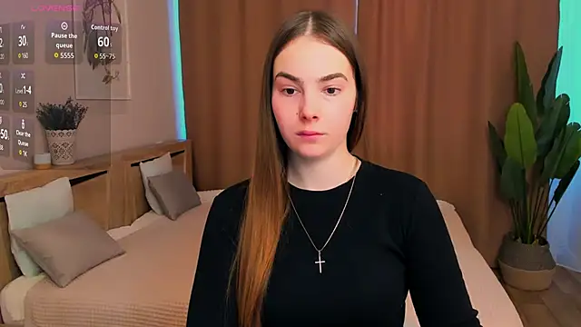 Snapshot of Maddy_Wood_ chatting on February 19, 8:10 am Maddy Wood online show from February 19, 8:10 am