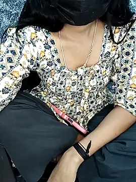 Cutie babes01 online show from February 25, 5:44 pm