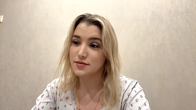 MerryVideo online show from March 3, 9:10 pm