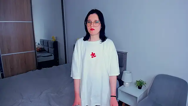 PatrinaVoitier online show from February 26, 6:34 am